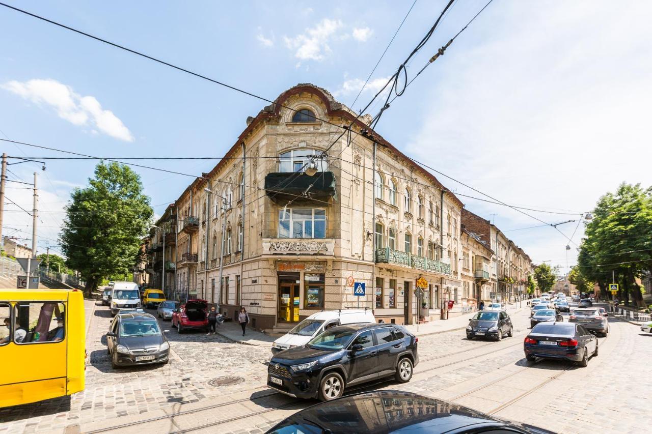 Сучасна Квартира По Вул Дарії Гусяк 9 Біля Краківського Lviv Eksteriør billede